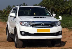 Toyota Fortuner taxi